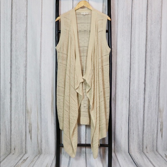 Knox Rose. Long sleeveless sweater. - Picture 1 of 3